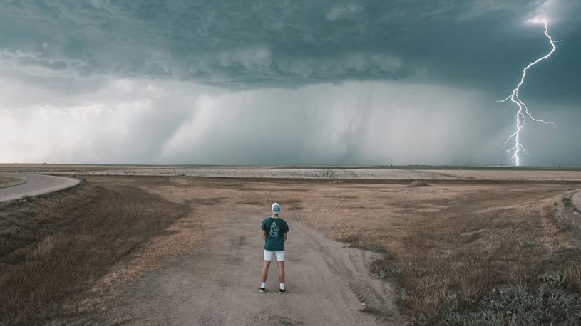 The Unshakeable leader: Standing Firm When It’s Easier to Cave